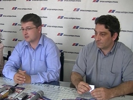 Vidanović (levo): Vlast nema legitimitet (Foto: plusonline.rs)